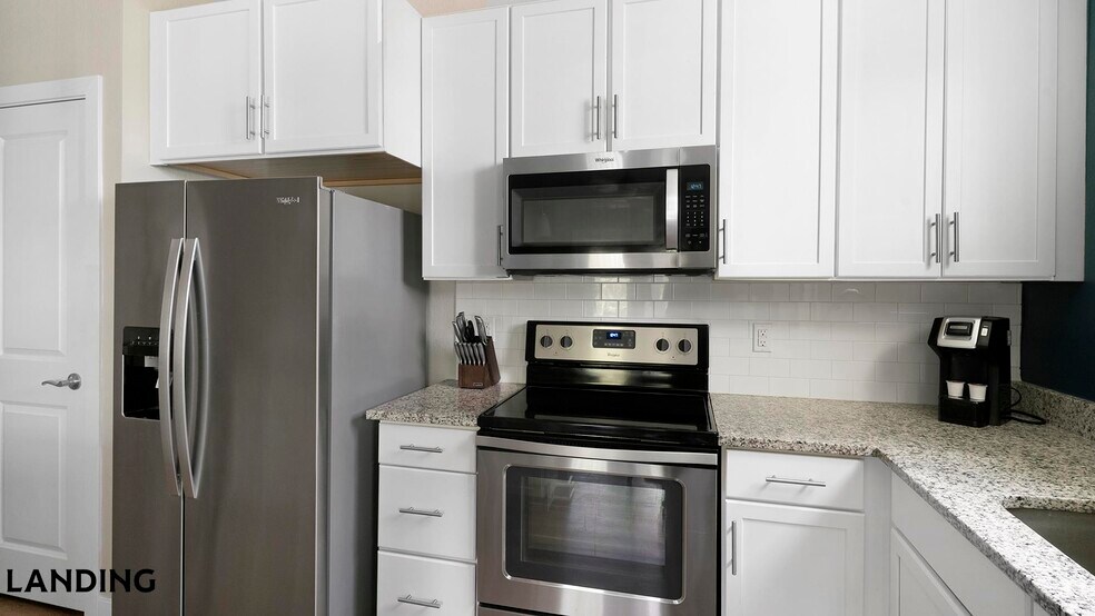 Building Photo - 215 Hunters Lk Wy