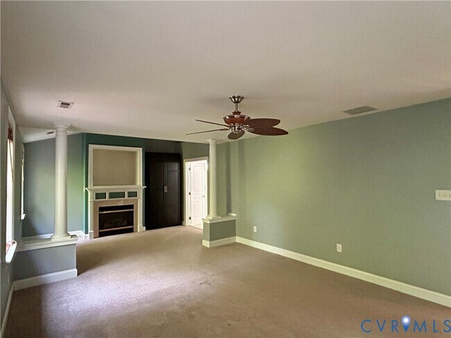 Building Photo - 4700 Jaydee Dr