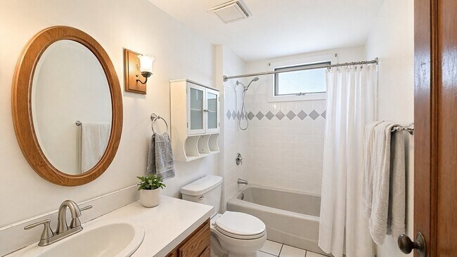 Building Photo - 86 Howard St