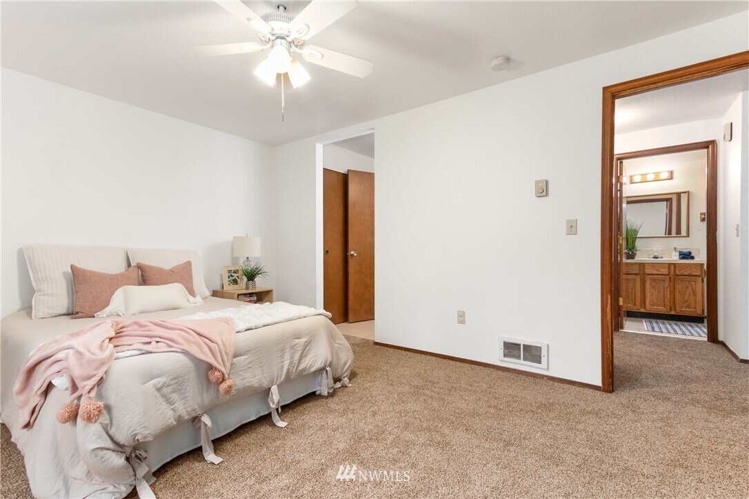 Master Bedroom - 15808 122nd Ave NW