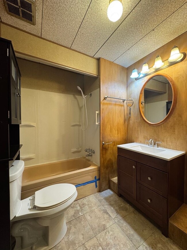 Building Photo - Spacious Pet-Friendly Rental on 3 Acres — Perfect for Horse Owners!