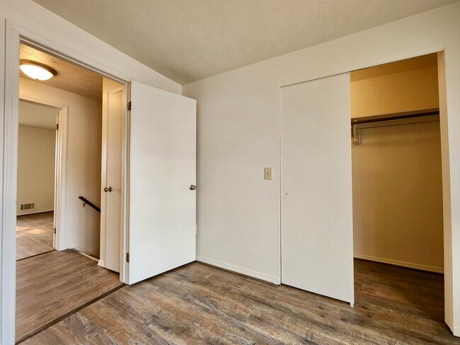 Building Photo - 34 Orchard St