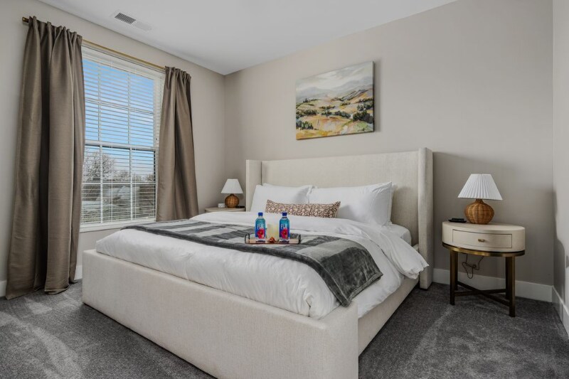 Building Photo - 65 S Washington Ave