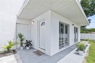 Building Photo - 9415 Citrus Glen Pl
