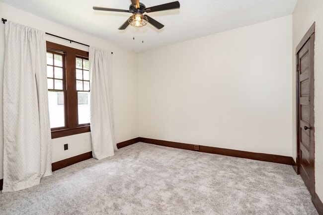 Building Photo - A charming home located in the heart of the Garden District for Rent