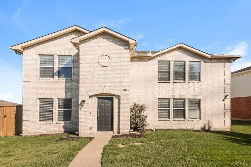 Primary Photo - 1446 Stewart Dr