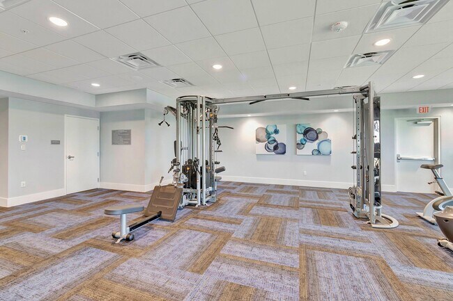 Building Photo - 6193 Pointe Regal Cir
