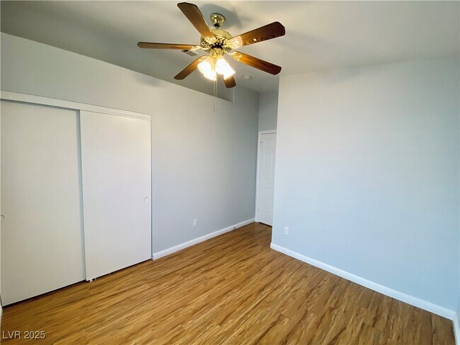 Building Photo - 7846 Fandango Ct