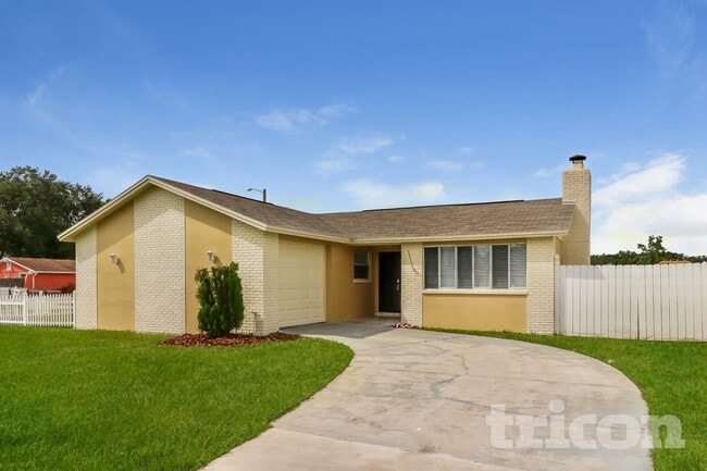 Building Photo - 8235 Donaldson Dr