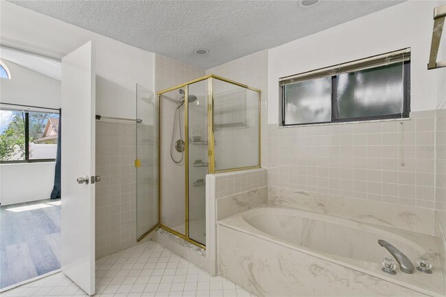Building Photo - 3612 Biscayne Dr