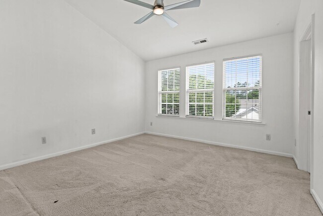 Building Photo - Hope Valley Farms Townhouse