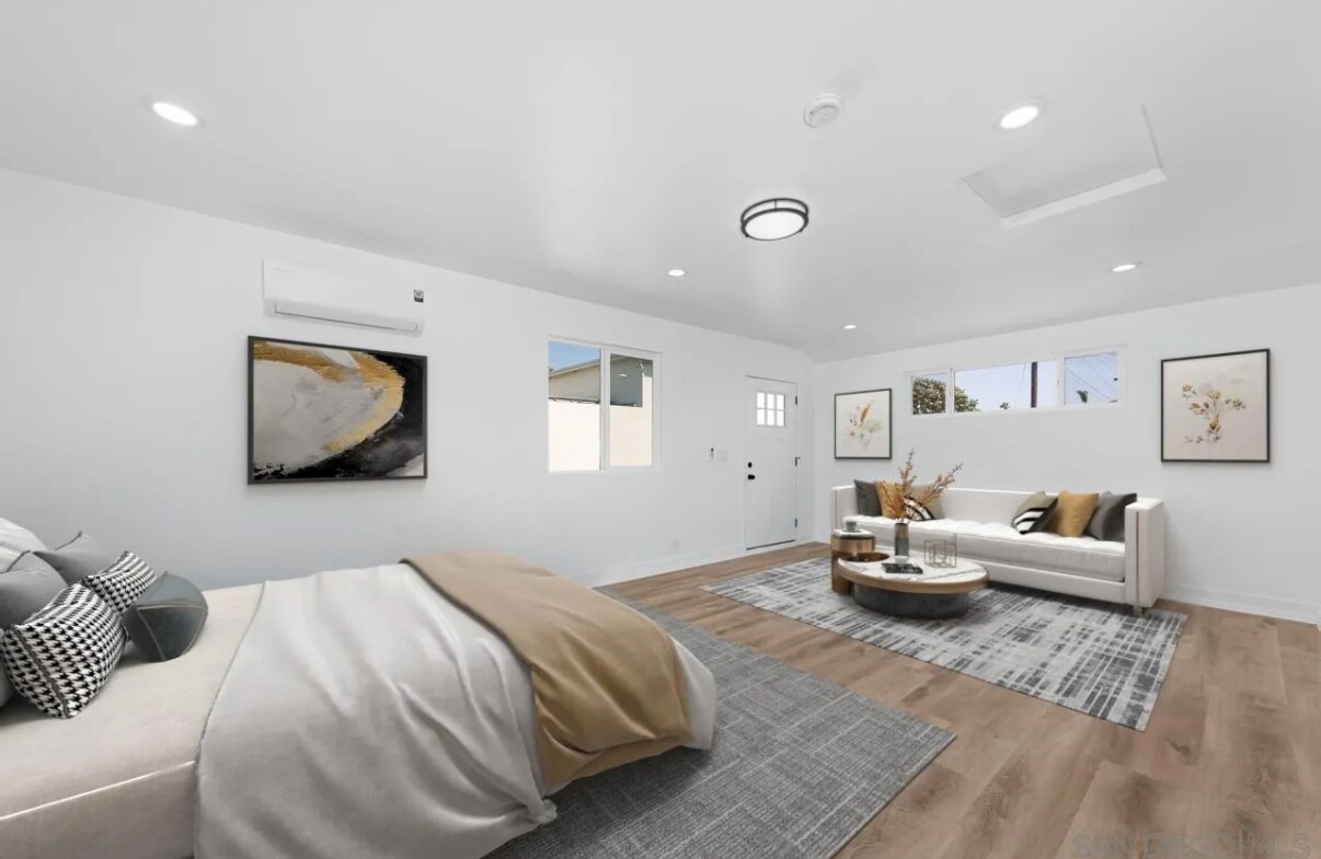 Building Photo - 622 I St