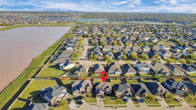 Building Photo - 18326 Trace Pointe Ln