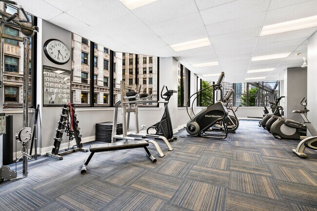 Building Photo - 405 N Wabash Ave