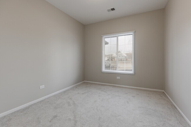 Building Photo - 1505 Mercury Dr