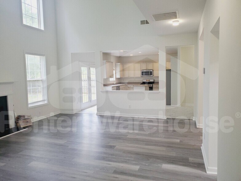 Building Photo - 6555 Brandemere Way SW