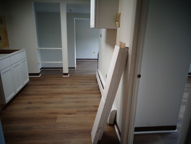 Building Photo - 43 White St