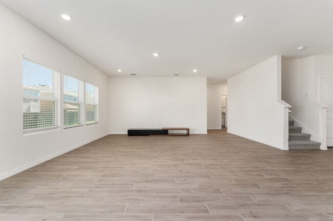 Building Photo - 1386 NW 132nd Cir