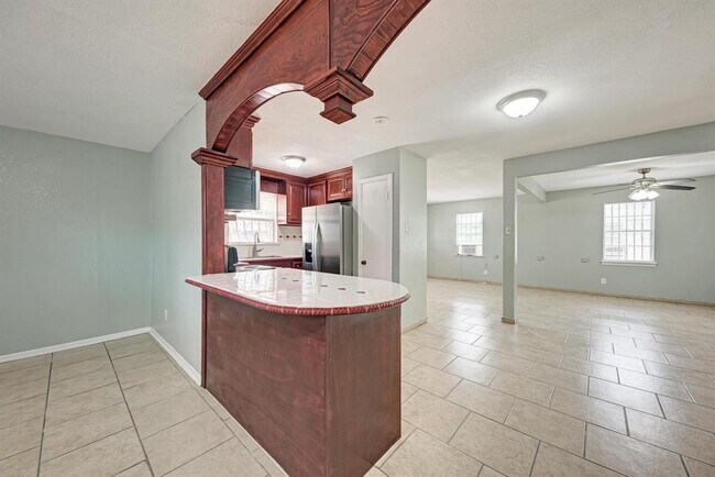 Building Photo - 4701 Bandera Rd