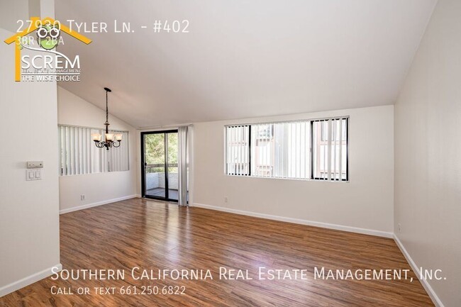 Building Photo - Three Bedroom Upper Condo in Canyon Oaks