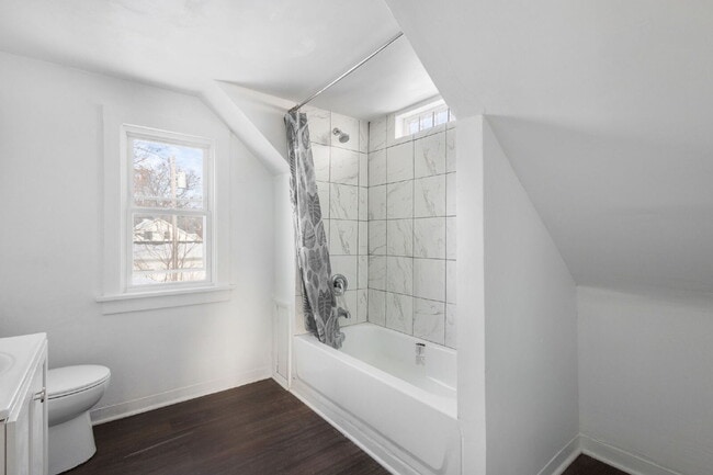 Building Photo - NOW AVAILABLE.  Fully remodeled...