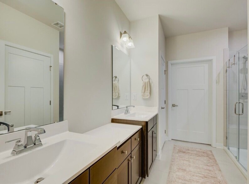 Building Photo - 6377 Ashton Park Dr