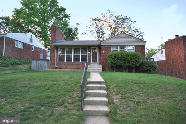 Primary Photo - 2605 Finch St