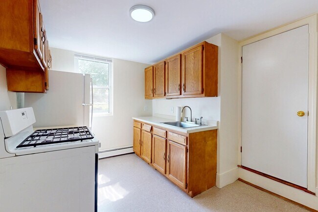 Building Photo - 54 Rumford Ave