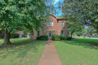 Building Photo - Franklin Home For Lease