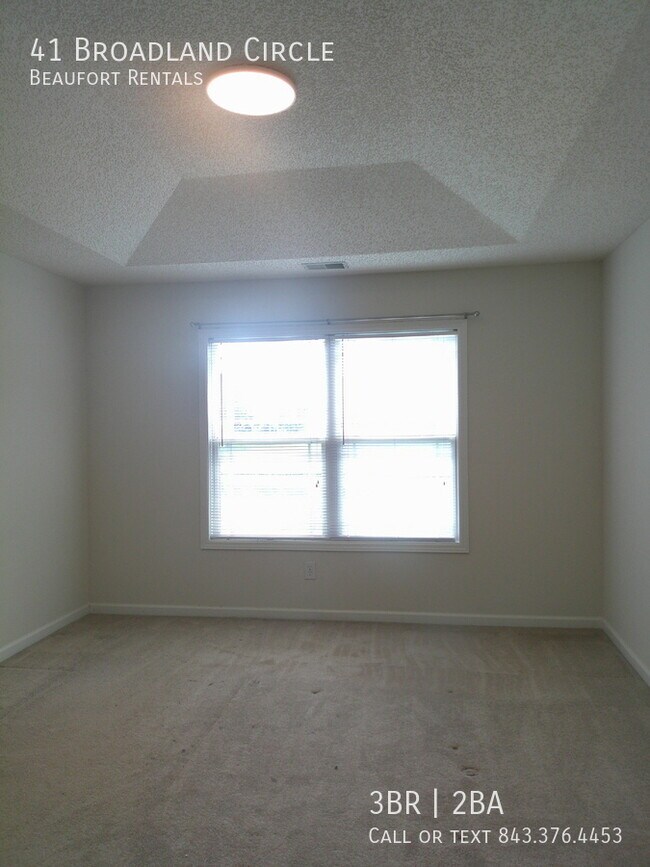 Building Photo - 41 Broadland Cir
