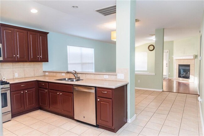 Building Photo - 3660 Pine Needle Cir
