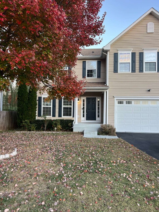 Building Photo - Move-in Special: HALF OFF off of the first month's rent! Stunning 4-5 Bedroom Home for Rent in En...