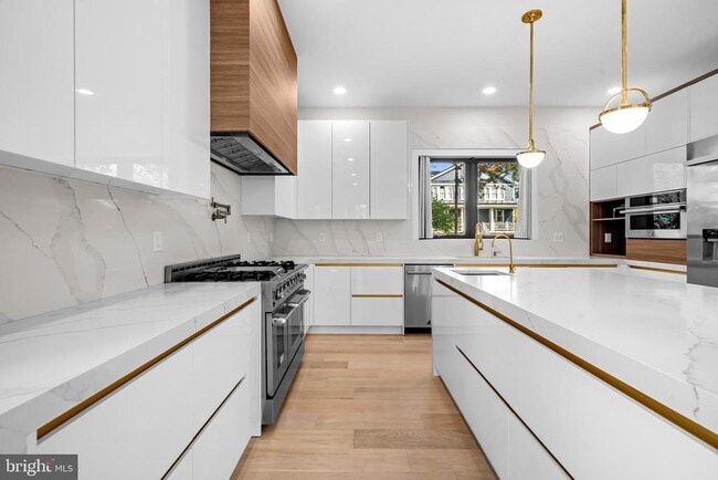 Building Photo - 4246 15th St N