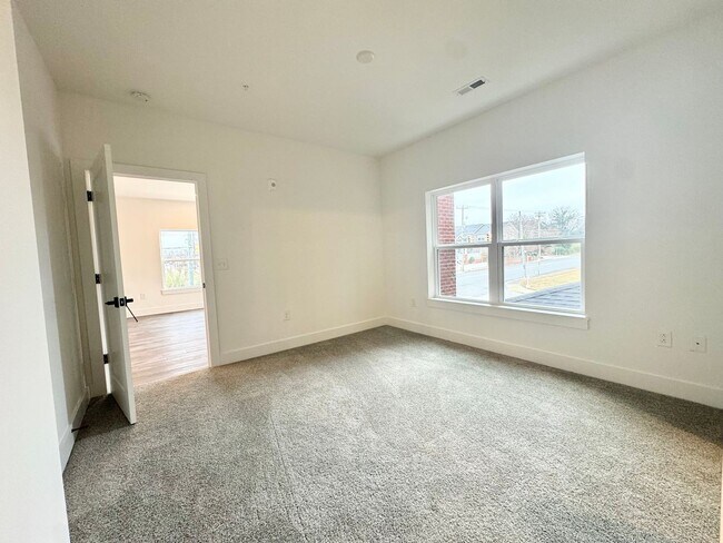 Building Photo - Discover Your Perfect 2-Bed Apartment at Brixton!