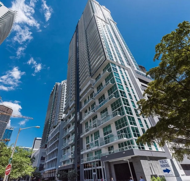 Building Photo - 1080 Brickell Ave