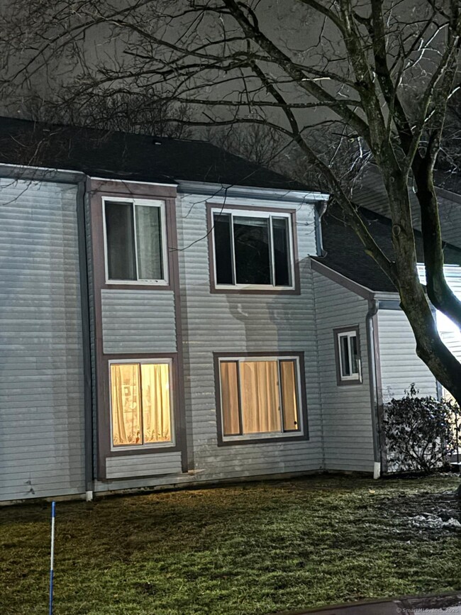 Building Photo - 32 Candlewood Dr