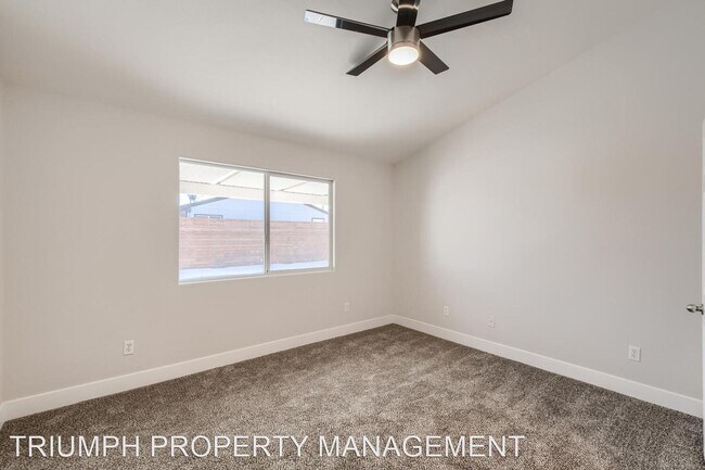 Building Photo - 4 br, 2.5 bath House - 4622 Califa Drive