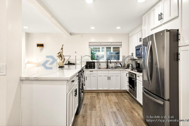 Building Photo - 19700 Blythe St