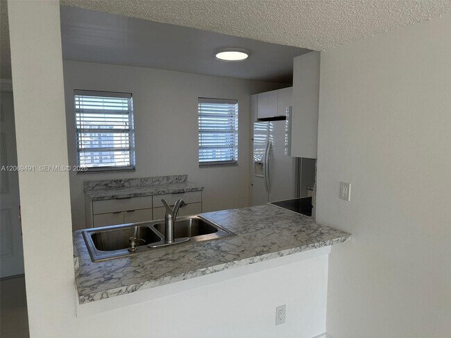 Building Photo - 14170 SW 84th St