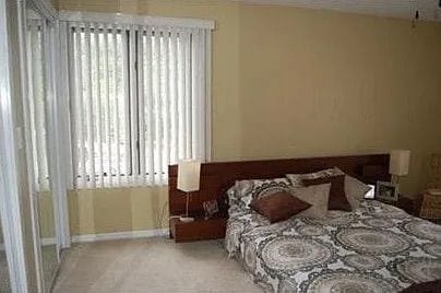 Building Photo - 330 Sunderland Rd