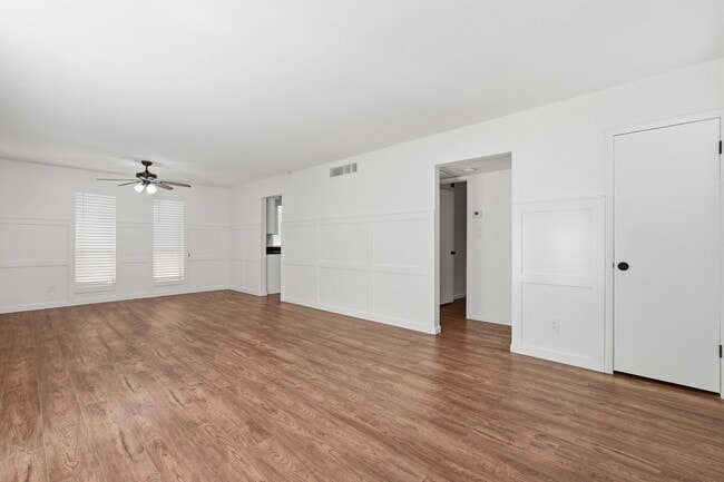 Building Photo - REMODELED! One Bedroom/One Bath in Historic Downtown Mesa