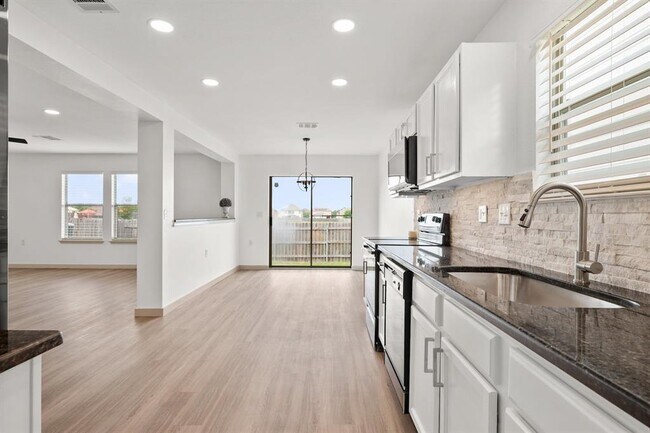 Building Photo - 8812 Wiley Way