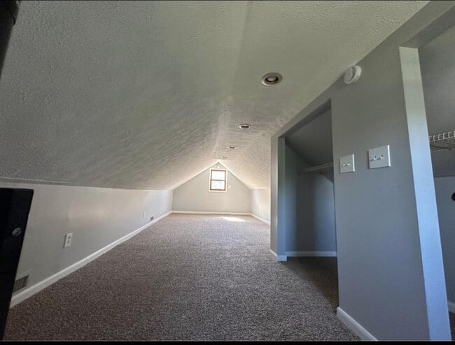 Building Photo - 218 Berlin Ave