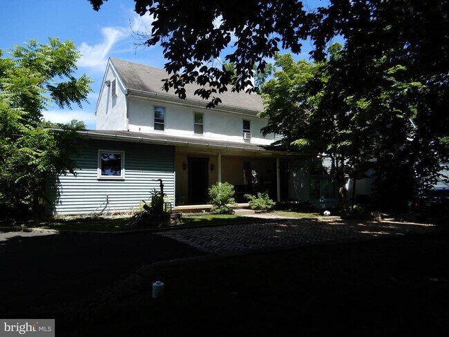 Building Photo - 691 Stoneyford Rd