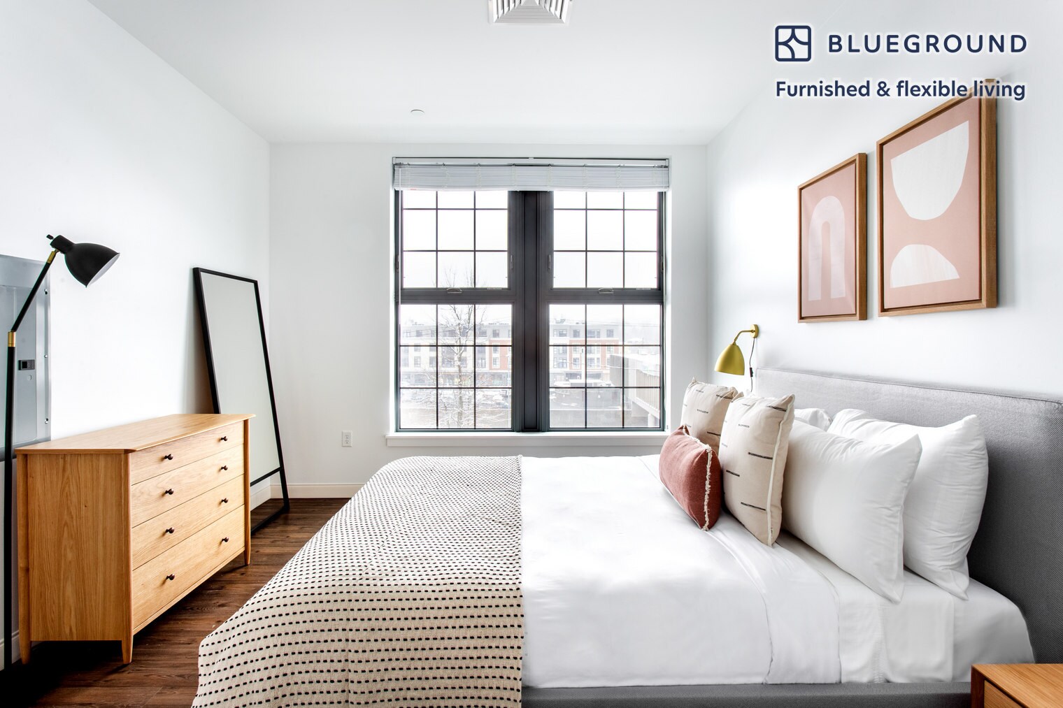 Building Photo - 845 Washington St