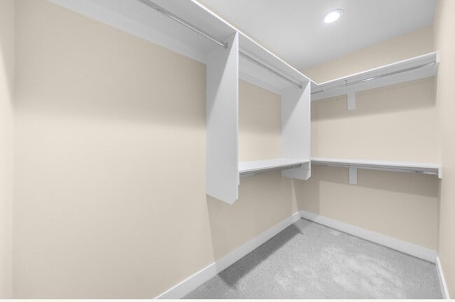 Building Photo - 648 W Grand Ave