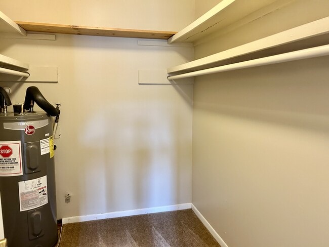 Building Photo - 2134 Fairfax Ave