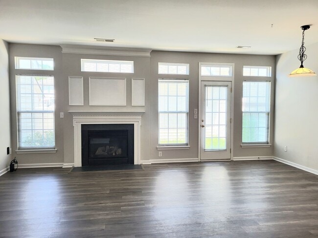 Building Photo - 19245 Lake Norman Cove Dr