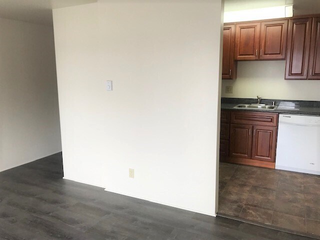 Building Photo - First & Aloha Apartments - 1 bedroom