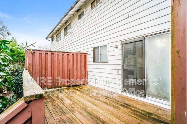 Building Photo - 3510 SE Sherry Ln